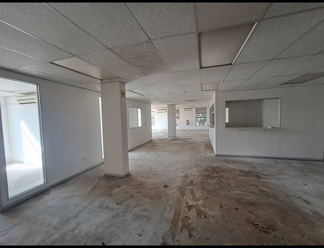 413M² OFFICE TO LET IN CRAIGHALL